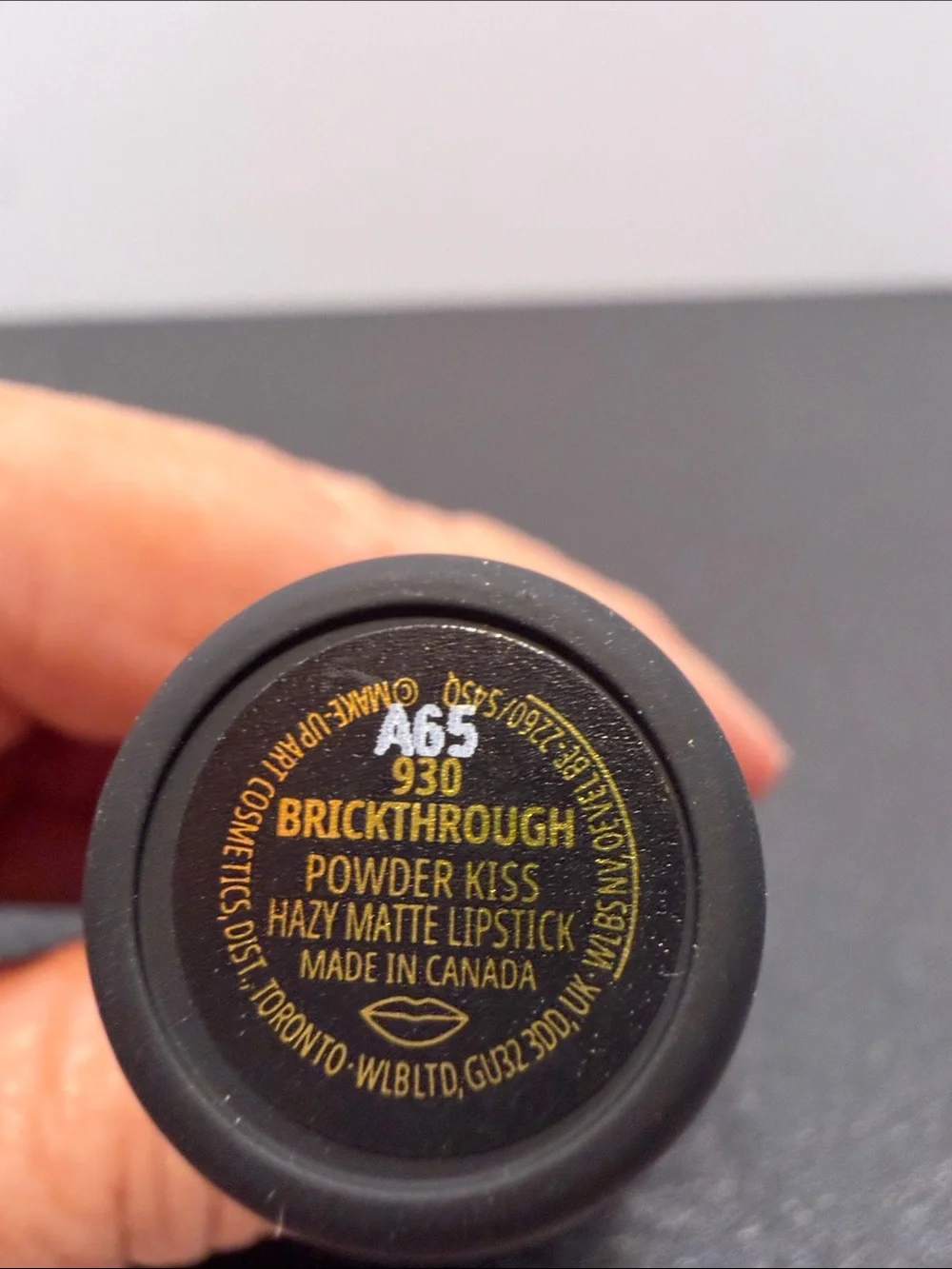 MAC Cosmetics tube sleek mac